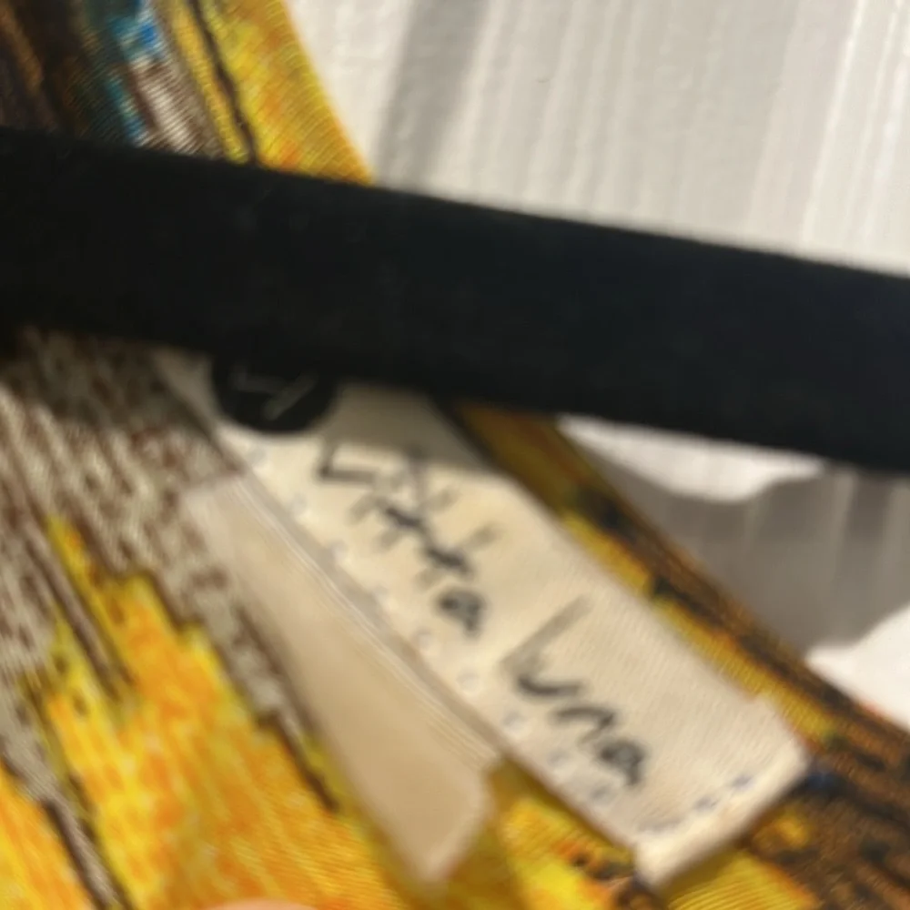 Cover/up Women’s Blouse - Picture 2 of 3